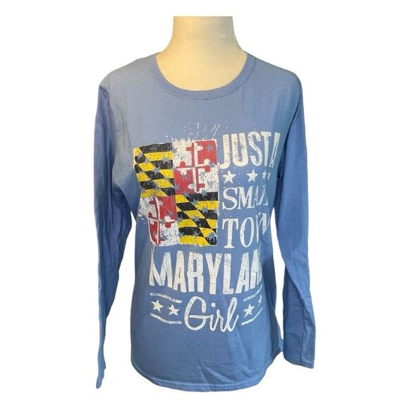 Just a Small Town Maryland Girl Graphic Tee Blue Knit Long Sleeve Crewneck M - Picture 1 of 6
